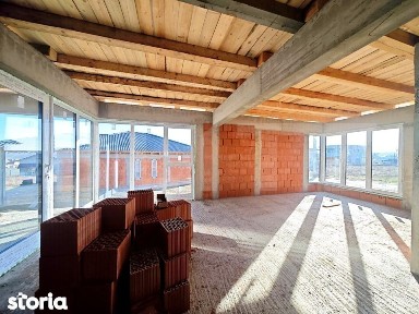 Casa moderna | 650 mp teren | Dublu front | Paleu | Langa Oradea