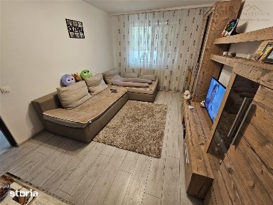 Apartament cu 2 camere, decomandat, renovat, zona Astra