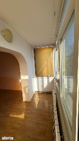 Apartament 3 camere, etaj 3 str.Carpati Piata-Sud Bacău