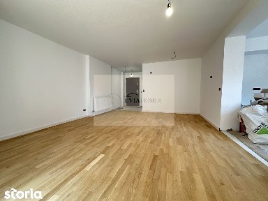 4 camere/ 2 bai / 119 mp/ parcare in curte / zona strazii Bucuresti