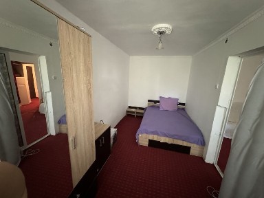 Vand apartament cu 2 camere in micro 40, bloc T4