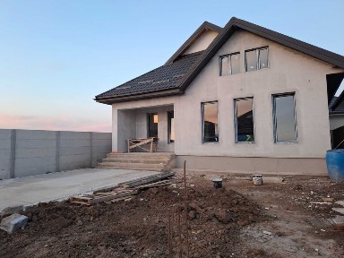 Pantelimon Ilfov,parter,3 camere 2 bai,300mp proprietate acces bun intre vile locuite,comision 0%