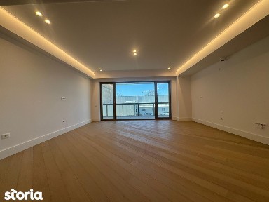 3 CAMERE || CORTINA 126 || EROUIANCU NICOLAE