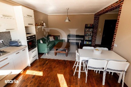 Apartament de vanzare/ Zona Florilor / Floresti