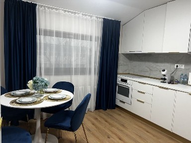 Inchiriez apartament zona Expo parc