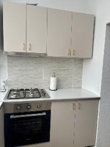Închiriez apartament 2 camere pe zi
