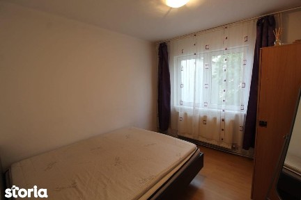 Vand apartament 2 camere Manastur