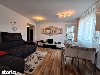 Apartament cu 3 camere, 61 mp, balcon, zona Parcului Poligon