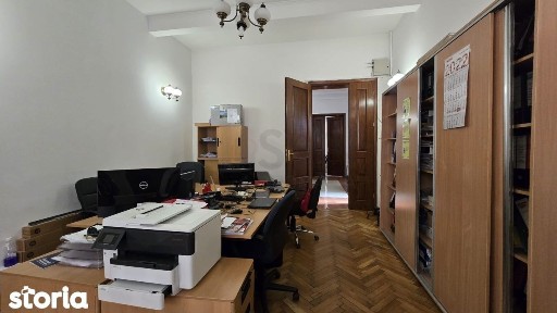 Spatiu comercial 5 camere birouri l Ultracentral