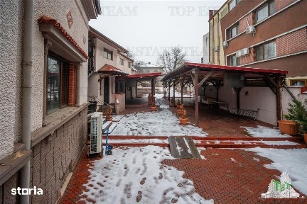 Proprietate Piata Unirii - teren 1000mp + 2 constructii