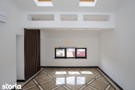 Apartament tip duplex, ideal birouri, 7 camere, Zona Parcul Carol
