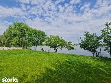 Apartament superb 3 camere gradina pe lac Damaroaia