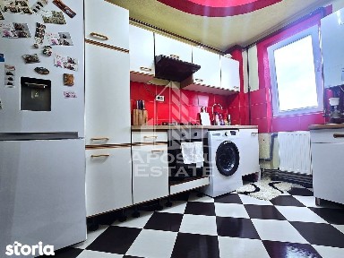 Apartament 3 camere decomandat, etaj 4/4 negociabil