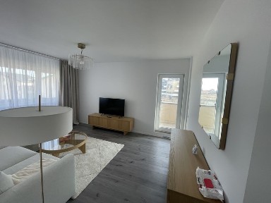 Inchiriez ap 3 camere