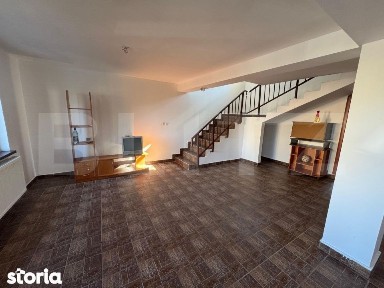 Casa cu 5 camere, curte 650 mp, zona Bariera Valcii