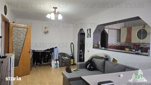 Apartament luminos de vanzare cu 2 camere in zona Crangasi- disponibil