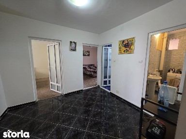 De vanzare apartament cu 3 camere, 2 bai, balcon, situat ultracentral