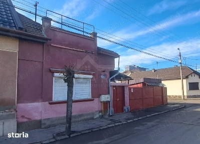 ✨ Proprietate cu potențial rezidențial și comercial - zona centrală