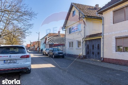 Refugiu în inima Transilvaniei - Casă săsească cu 5 camere în Rupea