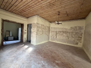 2x imobile - Apart 2 cam + Studio + Curte, Centrul Istori