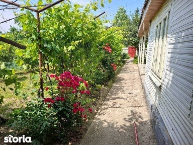 Vand proprietate in comuna Nanesti, Vrancea