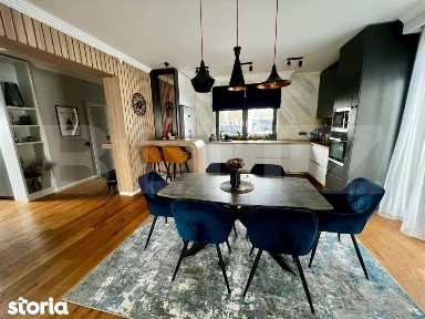Casa de vanzare, 244 mp, strada Sfantul Stefan