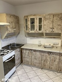 Inchiriez apartament 3 camere