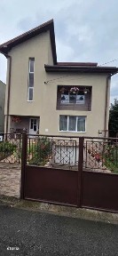 Casa individuala la cheie, 7 camere, 260 mp plus 400 mp teren, garaj