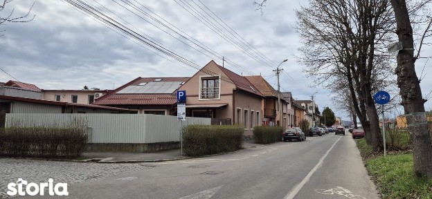De inchiriat casa singur in curte-zona Centrala