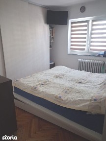 Apartament cu 4 camere, 90 mp, decomandat, etaj intermediar, Zona Damb