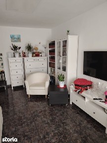 Tomis 1, apartament cu doua camere decomandate.