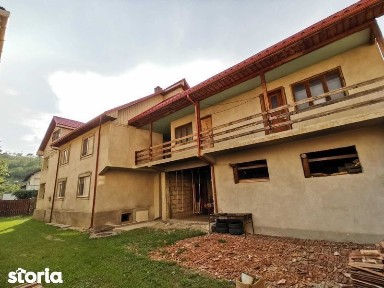 Casa de vanzare Sangeorz-Bai