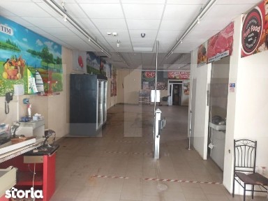 Spatiu comercial, de vanzare, parter + apartament la etaj, zona Mehala