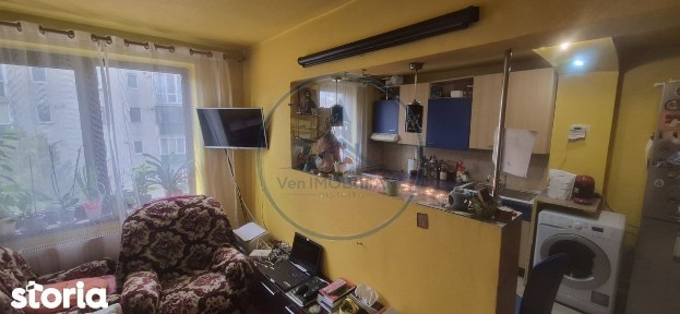 Apartament 3 camere, zona Liceul Liviu Rebreanu