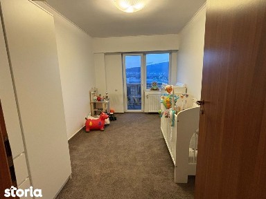 Apartament 3 camere | decomandat | etaj intermediar