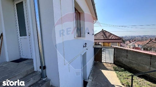 Casă / Vilă cu 2camere de vânzare la curte comuna