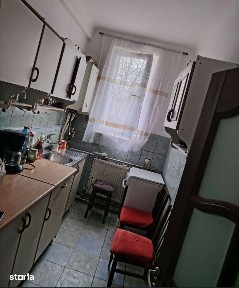 De vanzare apartament cu 2 camere decomandat, etajul 1.Pret : 52000eur