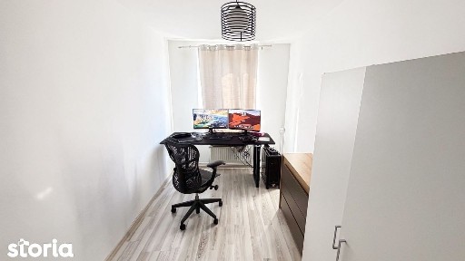 Apartament 3 camere str. Calea Bucuresti, langa scoala nr.10