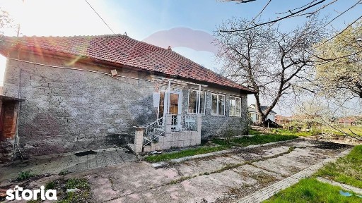 Casă / Vilă cu 4 camere de vânzare Santandrei