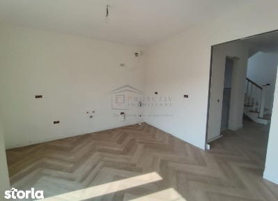 Lisaura, Ipotesti, Suceava