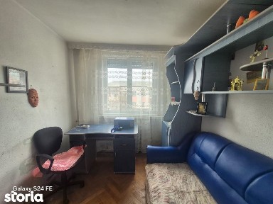 Apartament 3 camere de vânzare - Dărmăneșt