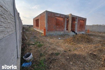 Casa la rosu de vanzare in Santandrei,Gaminvest,V4491