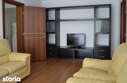 Inchiriez apartament 3 camere Titan