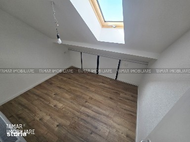 Apartament 3 Camere, Renovat integral- LA CHEIE