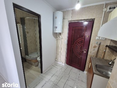 De Vanzare Garsoniera zona Viziru 2