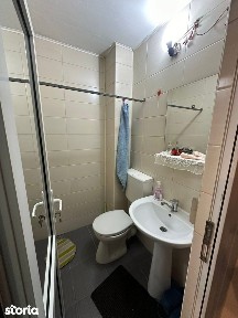 De vanzare apartament cu 2 camere și 2 bai, zona Hotel Roman, 55.000e