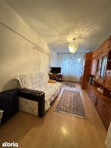 Apartament de 3 camere, Decomandat, 73 mp, Zona Dambul Rotund