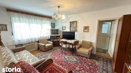 Apartament 3 camere MV1 Str. Gladiolei 6 Etaj III - Carei -