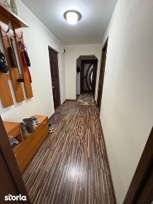 Vand apartament 3 camere