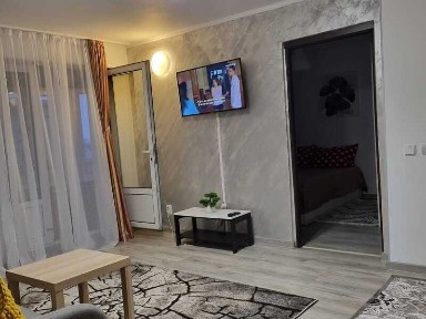 Proprietar vind apartament cu 2 camere Piata Romana, balcon8 m, airbnb